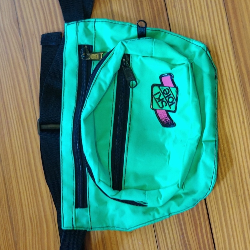 Ski tote retro fanny pack